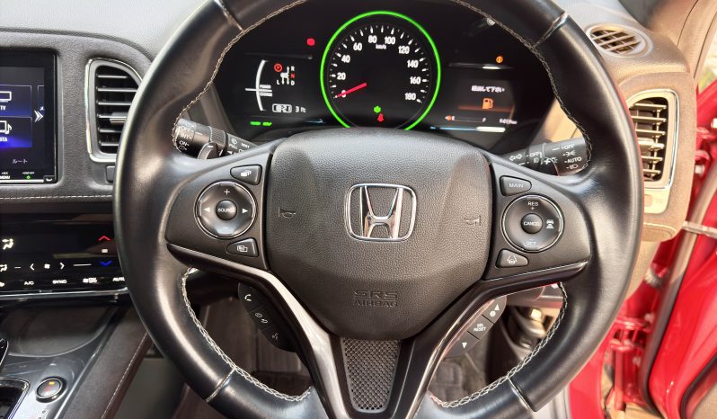 
								HONDA VEZEL RS full									